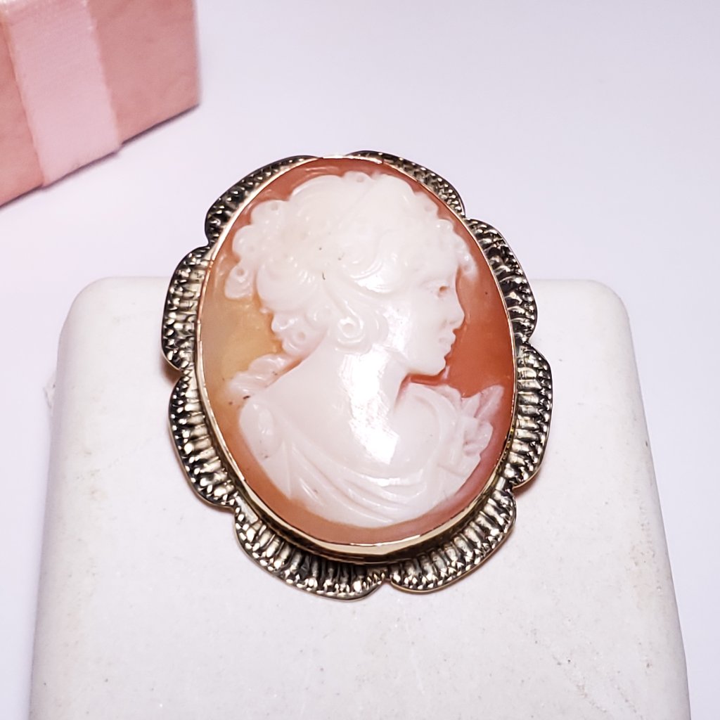 Estate Oval Carved Cameo Italian 14kt Yg Bezel W/Etched Frame Milor Pin/Pd#23281
